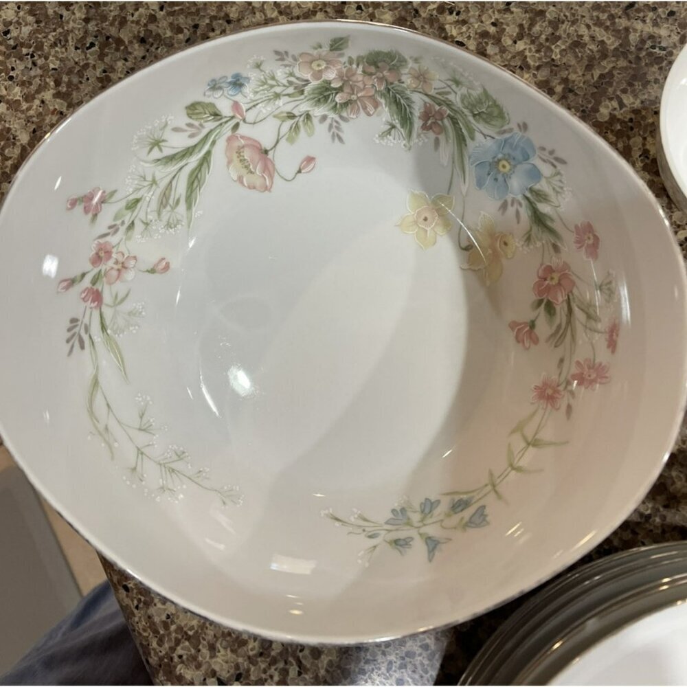 VTG CottageCore Floral Pattern Premiere Fine China MD104 Berkshire Serving Bowl